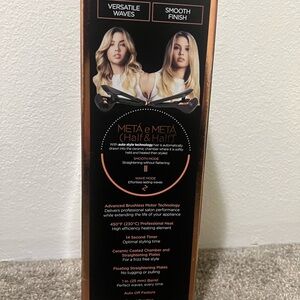 Meta e Meta Hair Straightener - Black and Gold